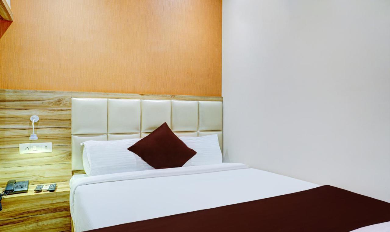 Hotel Sun City Near Saifee Hospital And Hn Reliance Hospital Mumbai Exterior photo