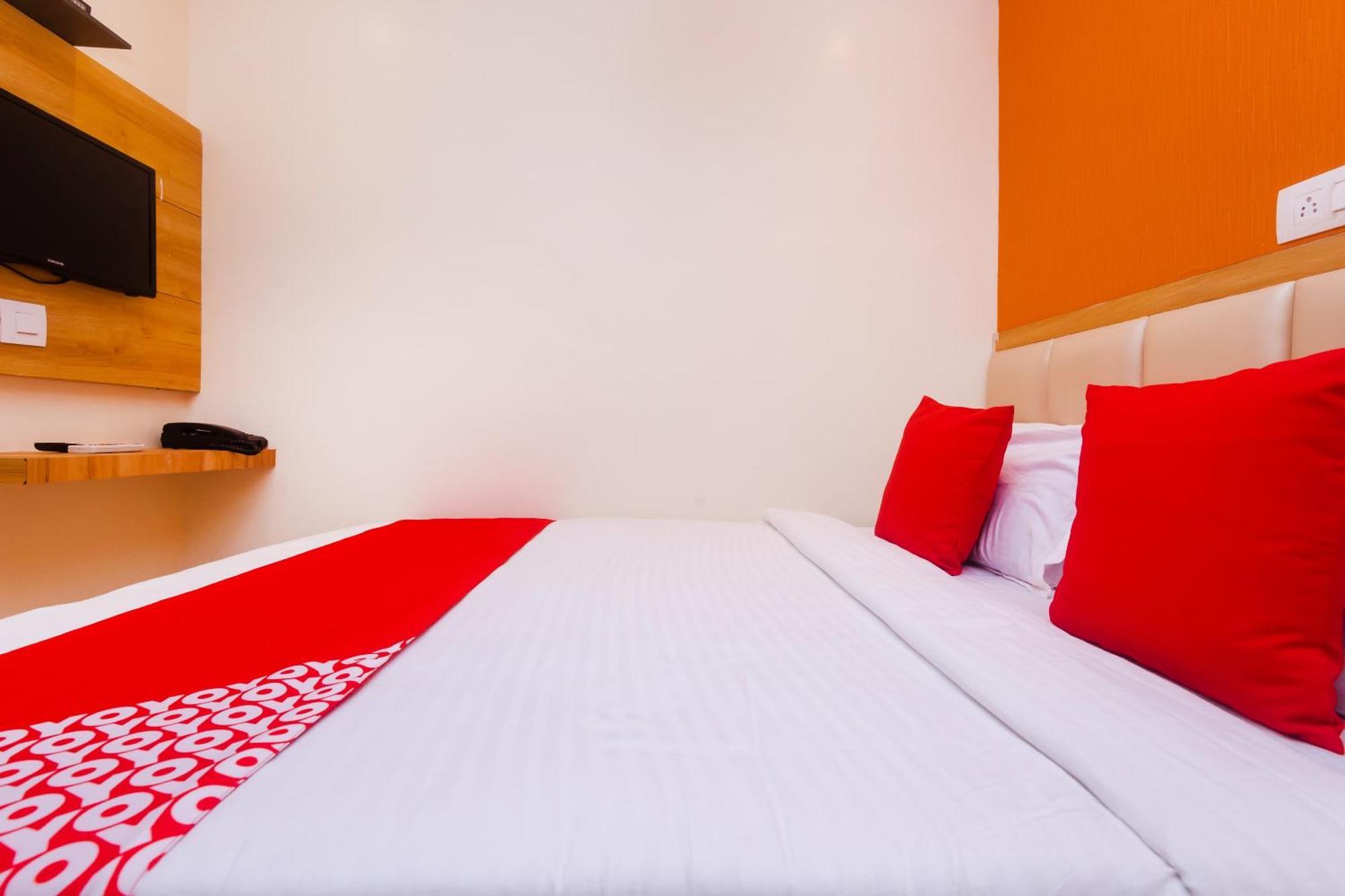 Hotel Sun City Near Saifee Hospital And Hn Reliance Hospital Mumbai Exterior photo