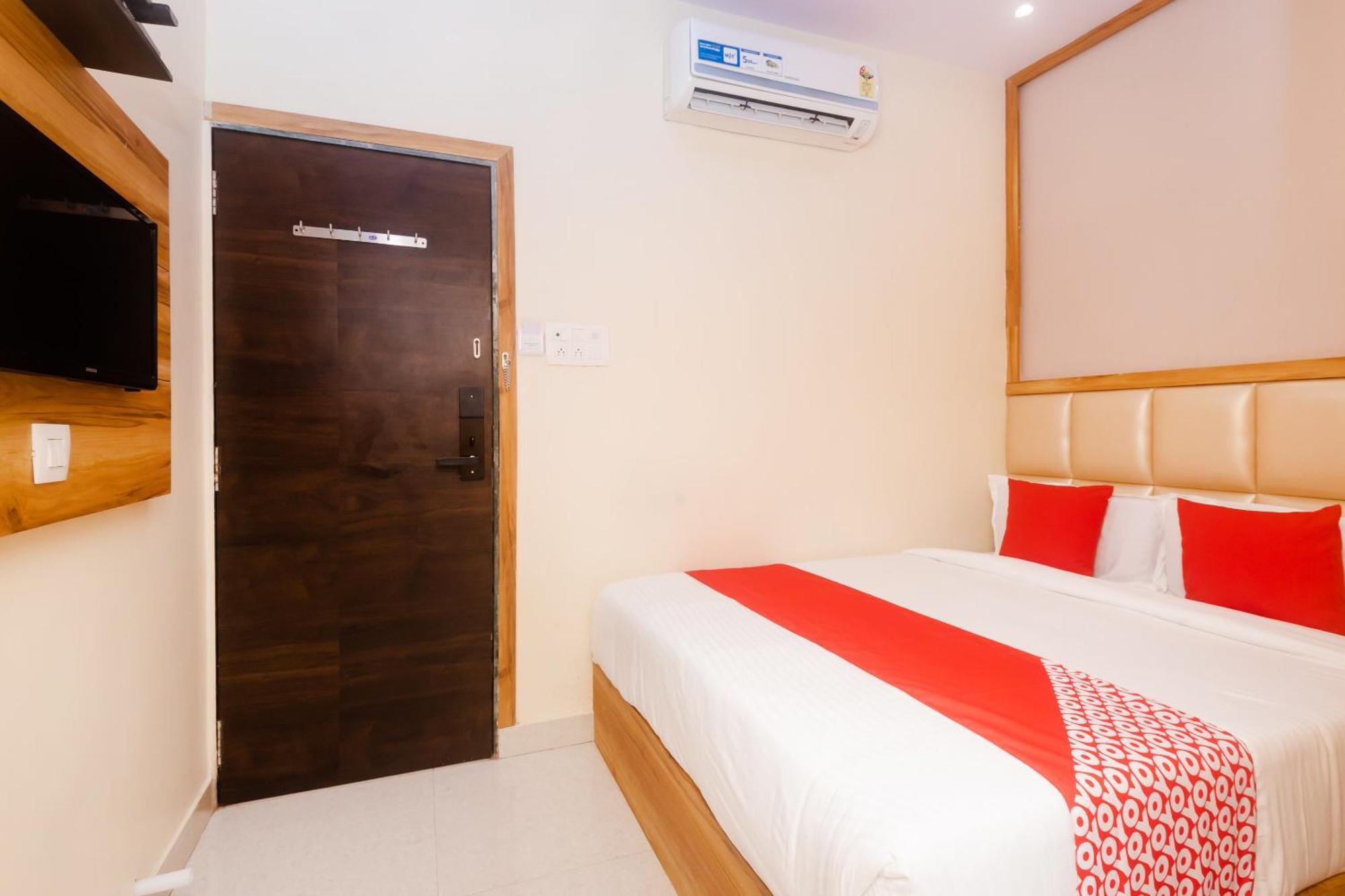Hotel Sun City Near Saifee Hospital And Hn Reliance Hospital Mumbai Exterior photo